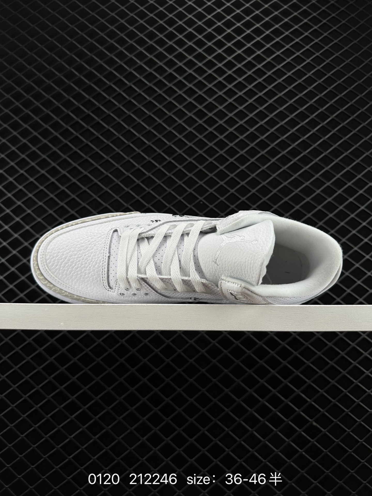 Air Jordan 3 Retro ”Hide and Sneak“